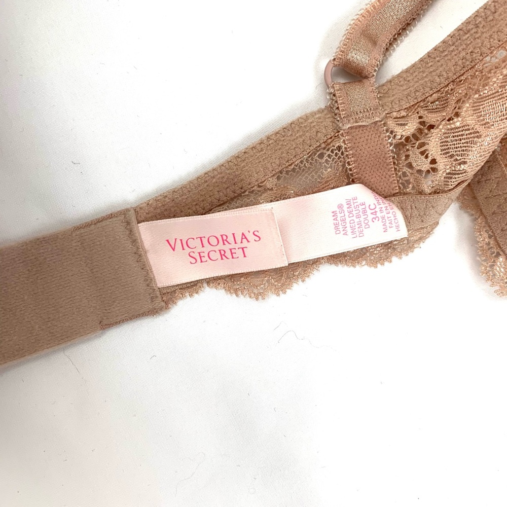 Victoria’s Secret Lace and satin bra - Picture 8 of 9